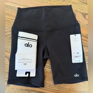 BNWT Alo High-Waist Biker Short size small women’s